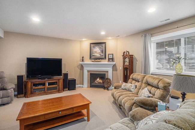 10200 Edgewood Dr, House other with 5 bedrooms, 4 bathrooms and null parking in Grand Blanc MI | Image 17