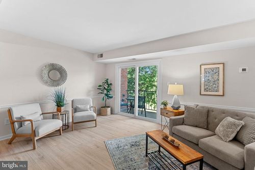 b-1049 Brixton Ct, STERLING, VA, 20164-5217 | Card Image