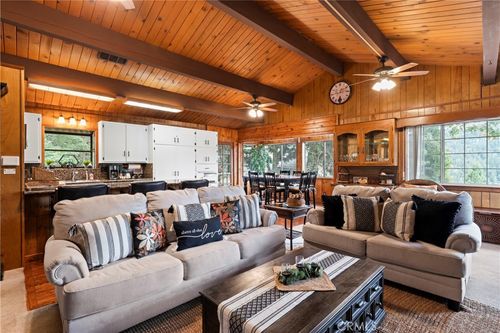 633 Arth Dr, Crestline, CA, 92325-9648 | Card Image