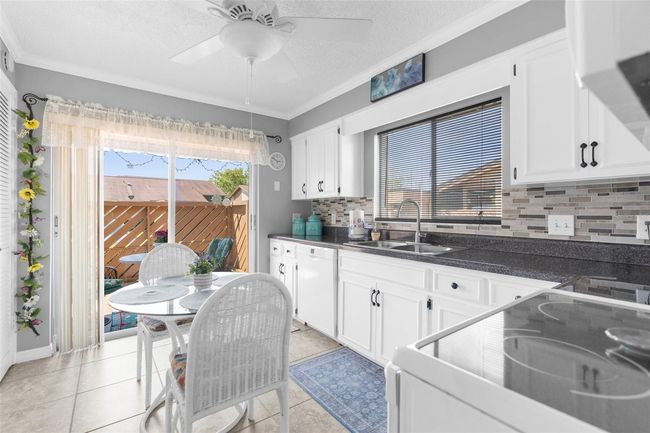 4022 Lighthouse Way, Condo with 2 bedrooms, 2 bathrooms and null parking in New Port Richey FL | Image 5