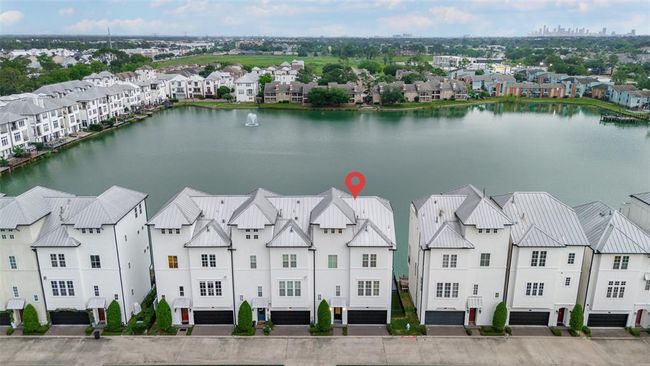 2202 Lakeshore Edge Dr, House other with 3 bedrooms, 5 bathrooms and 2 parking in Houston TX | Image 5