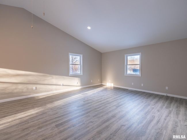 1309 N Woodland Ln, House other with 2 bedrooms, 1 bathrooms and null parking in Metamora IL | Image 4