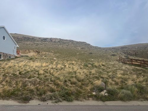 713 Scarlet Dr, Rawlins, WY, 82301-4011 | Card Image