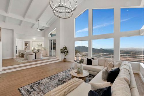 9604 Misty Meadow Ln, Escondido, CA, 92026-6516 | Card Image