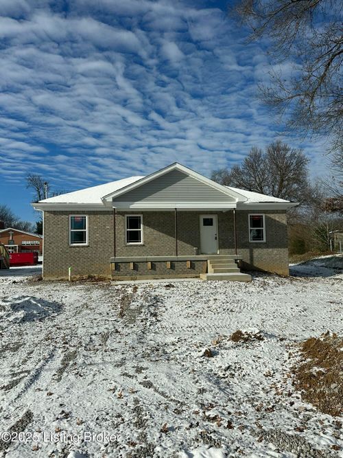 4704 Quinn Dr, Louisville, KY, 40216-2943 | Card Image