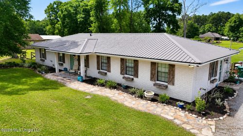 14704 Pine Ridge Rd, Vancleave, MS, 39565-7663 | Card Image