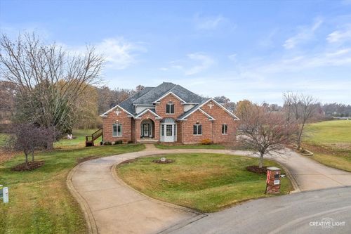 10167 Deer Creek Ln, Rochelle, IL, 61068-9008 | Card Image