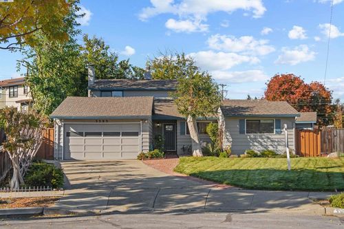 3393 Sutton Loop, Fremont, CA, 94536-5135 | Card Image