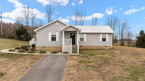 131 Green Leaf Dr, Cave City, KY, 42127-9390 | Card Image