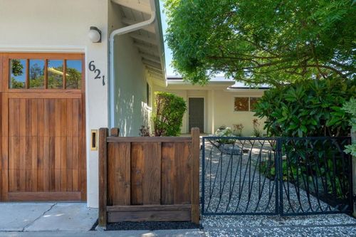 621 Wellsbury Way, Palo Alto, CA, 94306 | Card Image