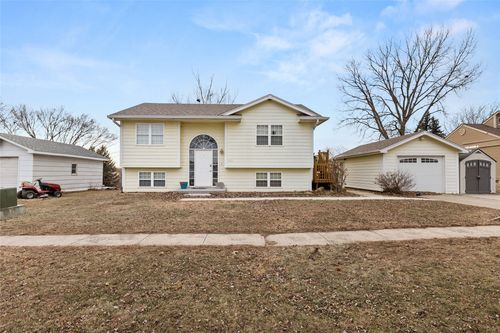 1013 Marshall St, De Soto, IA, 50069-1053 | Card Image