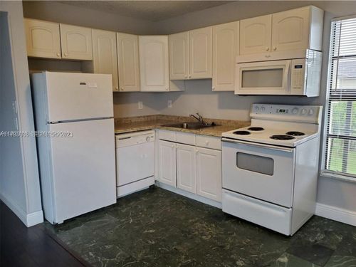 210b-3006 Coral Ridge Dr, Coral Springs, FL, 33065-3346 | Card Image