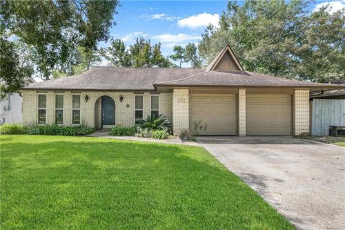 609 Markham Dr, Slidell, LA, 70458-5237 | Card Image