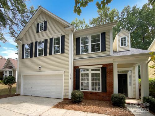 1523 Callender Ln, Charlotte, NC, 28269-1331 | Card Image