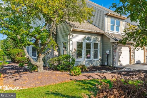 7611 Brandywine Cir, TREXLERTOWN, PA, 18087-9612 | Card Image