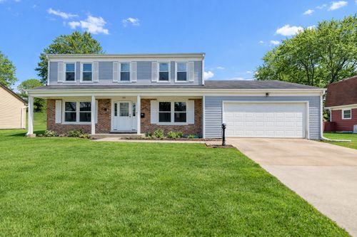 815 Knightsbridge Ln, Schaumburg, IL, 60195-2926 | Card Image