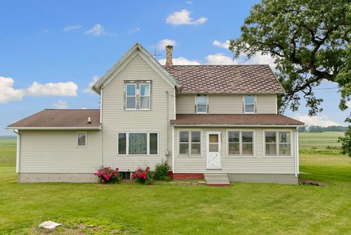 N2485 County Road Ii, Columbus, WI, 53925-9407 | Card Image