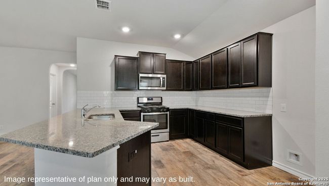 310 Steele Way, House other with 3 bedrooms, 2 bathrooms and null parking in Cibolo TX | Image 9