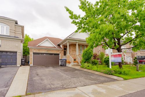 195 Van Scott Dr, Brampton, ON, L7A1V2 | Card Image