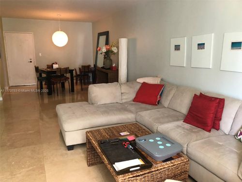 336-800 West Ave, Miami Beach, FL, 33139-5530 | Card Image