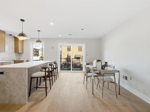 1-138-140 Weigands Ln, Secaucus, NJ, 07094-2124 | Card Image