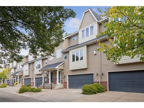 303 Oak St, Prescott, WI, 54021-1700 | Card Image