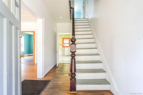 24 Montgomery St, Tivoli, NY, 12583-5715 | Card Image