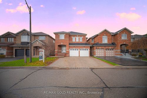 12 Linderwood Dr, Brampton, ON, L7A1R7 | Card Image