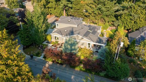 11752 82nd Ave Ne, Kirkland, WA, 98034-5808 | Card Image