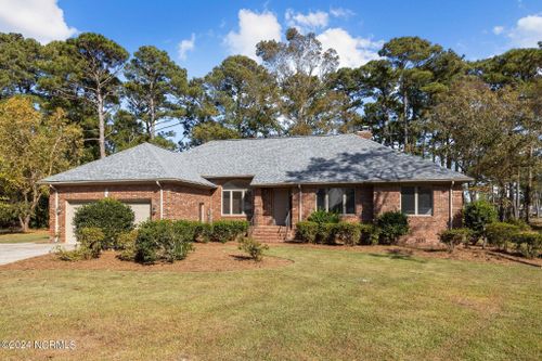 417 Oakmont Drive, Morehead City, NC, 28557 | Card Image