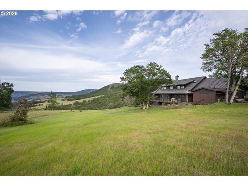 1945 Cynthia Way, Mosier, OR, 97040-9503 | Card Image