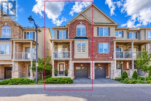 393 Grantham Common, Oakville (JM Joshua Meadows), ON, L6H7E3 | Card Image