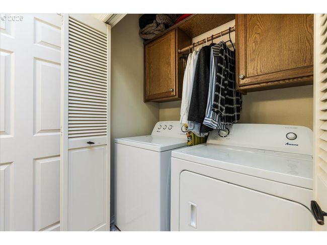 5725 Windfield Loop, House other with 3 bedrooms, 2 bathrooms and 2 parking in Lake Oswego OR | Image 28