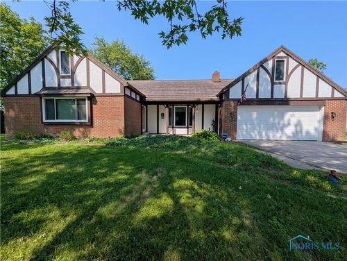 215 Lakeview Dr, Bryan, OH, 43506-9185 | Card Image