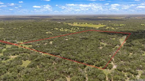 4601 County Road 251, Hondo, TX, 78861-6869 | Card Image