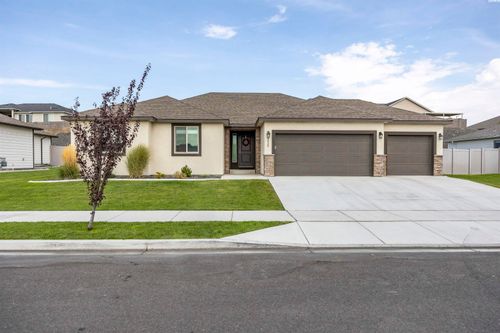 6020 W 32nd Ct, Kennewick, WA, 99338-5536 | Card Image