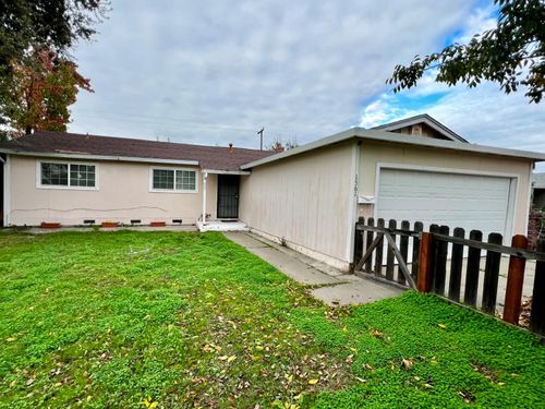 1561 Belt Way, Sacramento, CA, 95832-1017 | Card Image