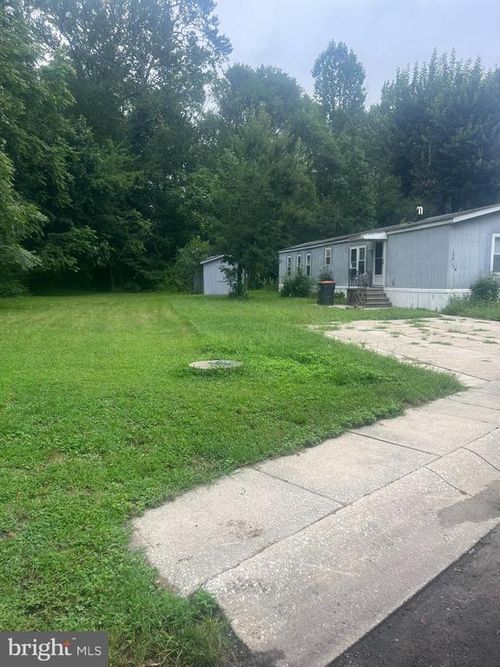 1267 N East Boulevard Site 132m, VINELAND, NJ, 08360 | Card Image