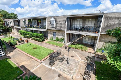 2-2619 Marilee Ln, Houston, TX, 77057-4205 | Card Image