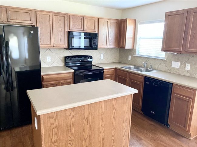 123 Devonshire Dr, House other with 3 bedrooms, 2 bathrooms and null parking in Kyle TX | Image 4