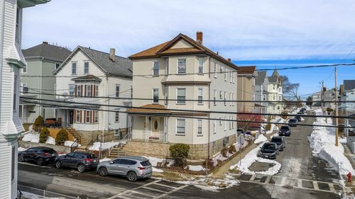 304 Cambridge St, Fall River, MA, 02721-2678 | Card Image