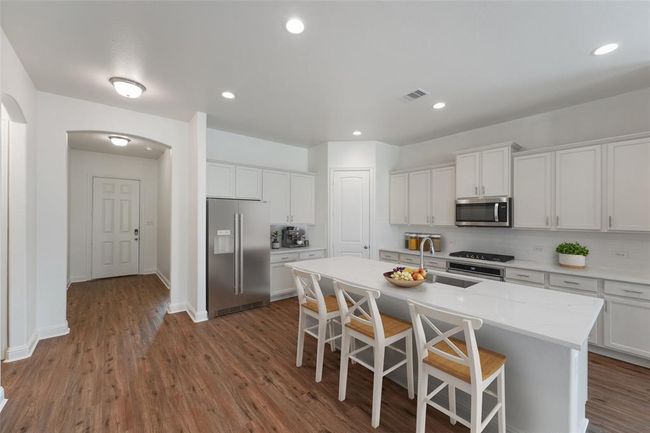 10091 Black Maple Dr, House other with 5 bedrooms, 5 bathrooms and 2 parking in Conroe TX | Image 5