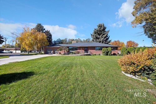 2240 Overland Ave, Burley, ID, 83318-2930 | Card Image