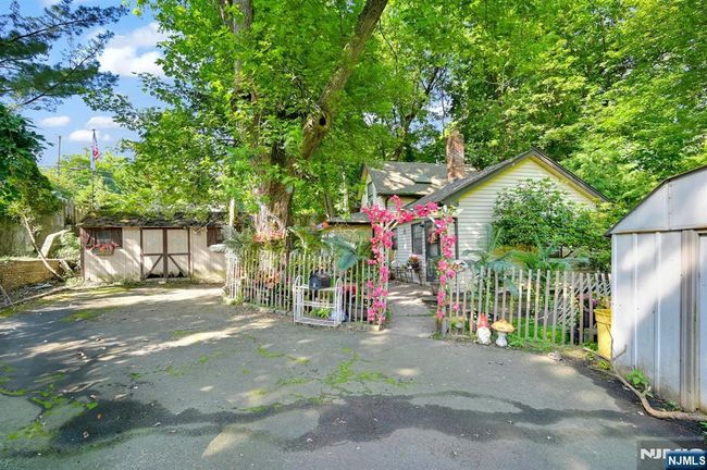 326 Ridge Rd, House other with 4 bedrooms, 4 bathrooms and null parking in Cedar Grove NJ | Image 49