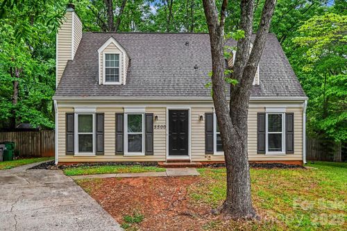 8800 Royal Scot Ln, Charlotte, NC, 28227-8610 | Card Image