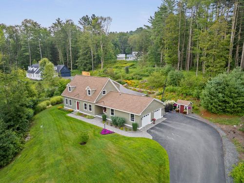 125 Shurtleff Ln, Woodstock, VT, 05091-4458 | Card Image