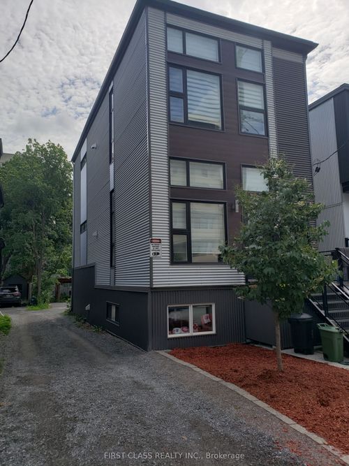 341 Cambridge St N, Ottawa, ON, K1R7B3 | Card Image