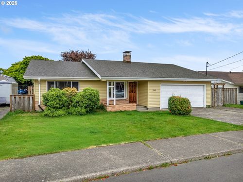 1460 4th St, Astoria, OR, 97103 | Card Image