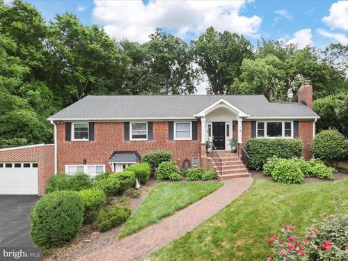 1605 Kirby Rd, MCLEAN, VA, 22101-3207 | Card Image