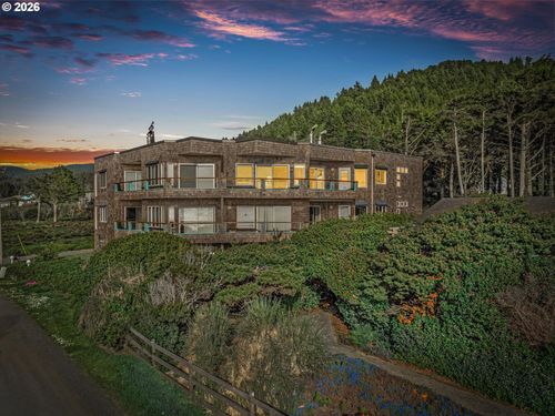 438 Shellmidden Way, Yachats, OR, 97498-2207 | Card Image